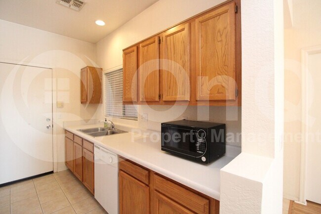 Foto del edificio - 625 N Hamilton St