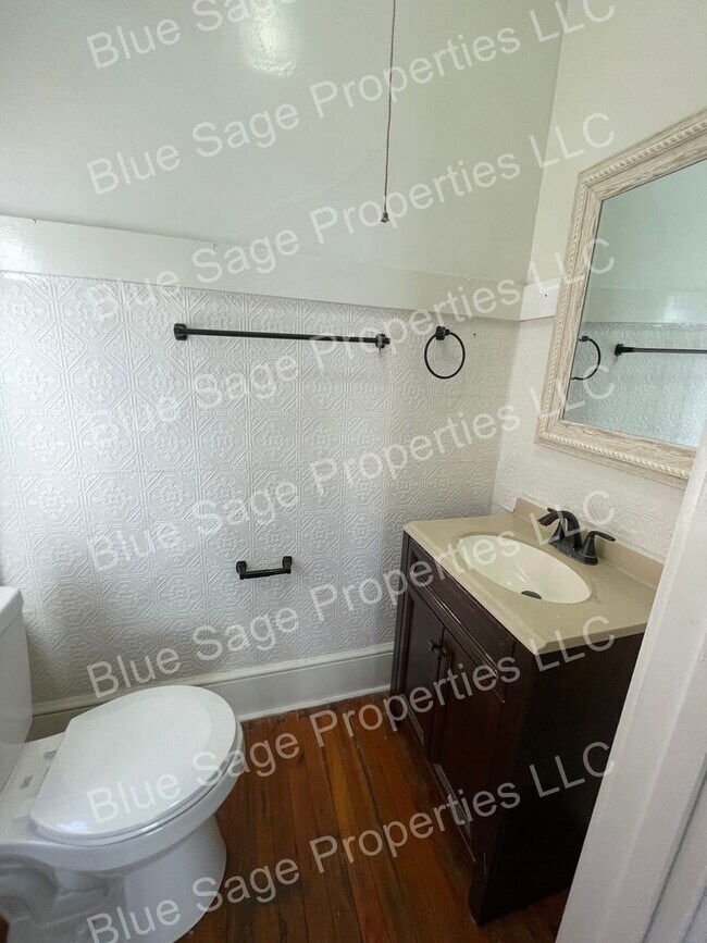 Building Photo - Beautiful 3 Bedroom 1.5 Bath in Pottstown