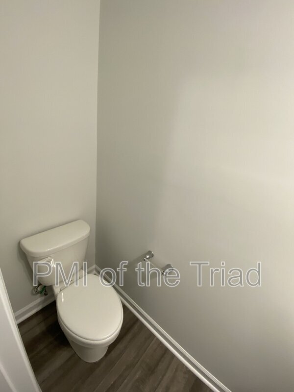 Foto del edificio - 4006 Beckton Trl