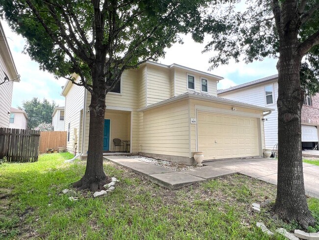 Foto del edificio - Two Stories, 3 Bedrooms and 2.5 Bathroom H...