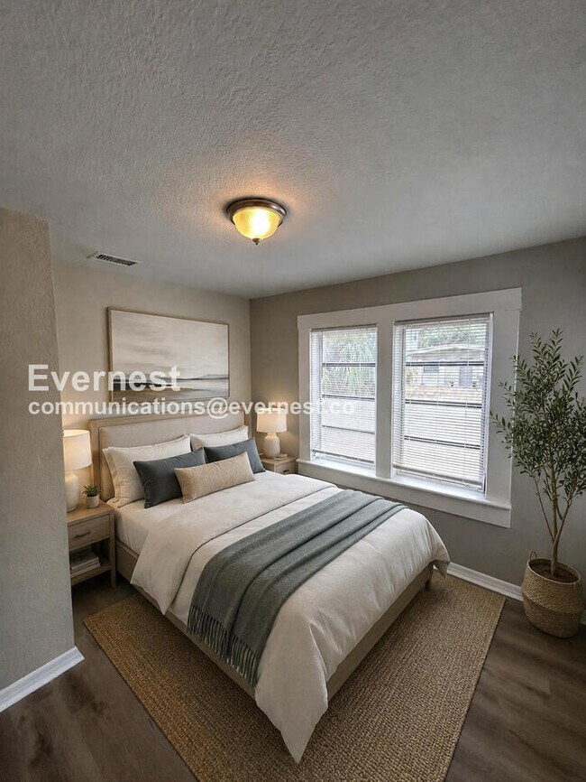 Foto del edificio - 2911 W Tyson Ave