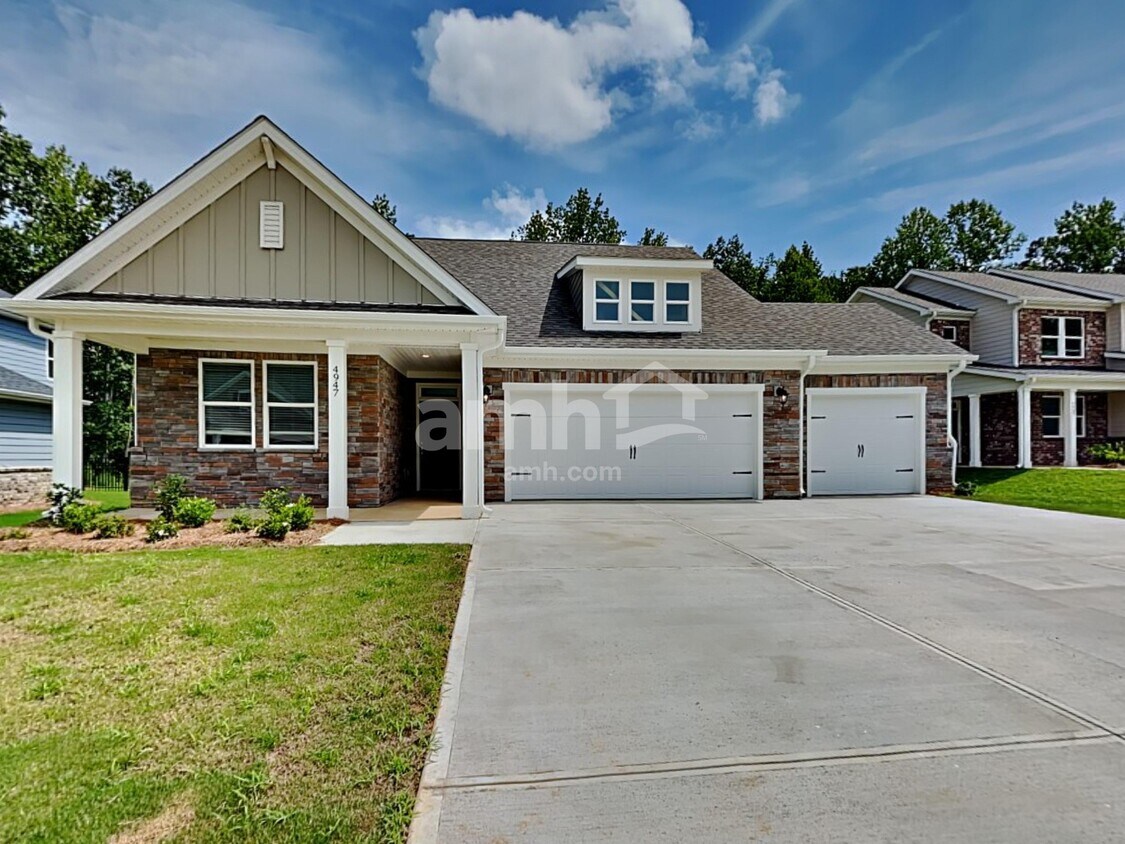 Foto principal - 4947 Pebble Bridge Wy