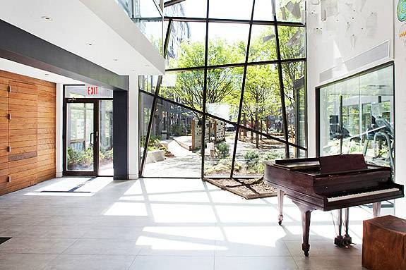 Foto principal - 114 Troutman St