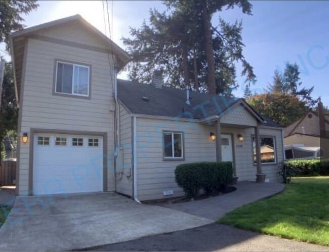 Photo - Spacious 3-Bedroom Duplex Retreat in Portland – 1000 Sq Ft of Comfort! Apartment