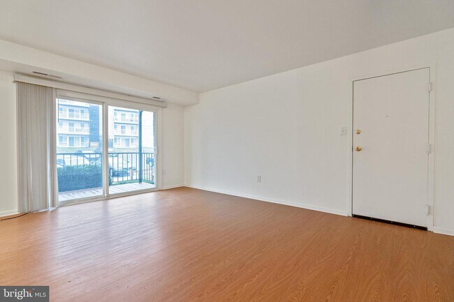 Foto del edificio - 5404 85th Ave