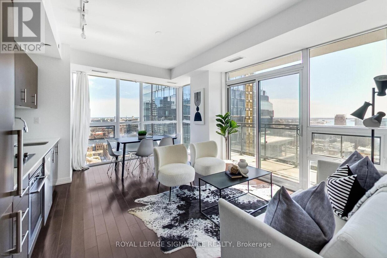 Photo principale - 460-1460 Adelaide St E