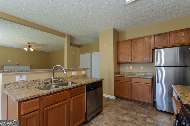 Foto del edificio - 5476 Swanson Rd