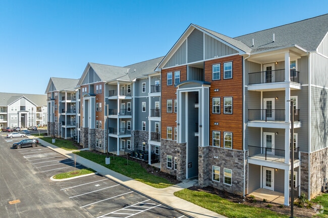 Building Photo - The Jewel Summit Pointe