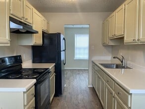 Building Photo - 1508 Garland Way