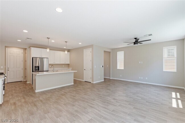 Foto del edificio - 789 Cottonwood Hl Pl