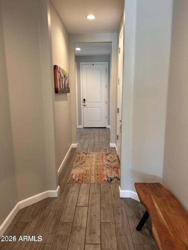 Foto del edificio - 2045 East Charlotte Dr