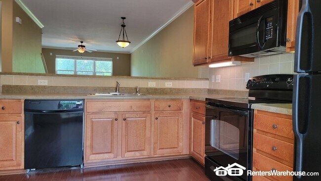 Foto del edificio - 2816 Lake Ave