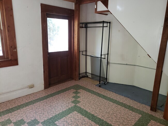 Foto del edificio - 317 Nelms Ave NE