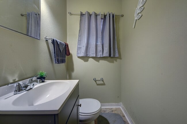 Foto del edificio - 19976 Washington Brg Rd