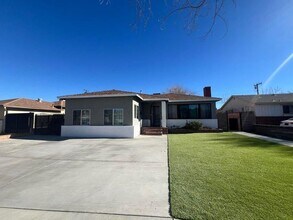 Building Photo - 44514 Lowtree Ave