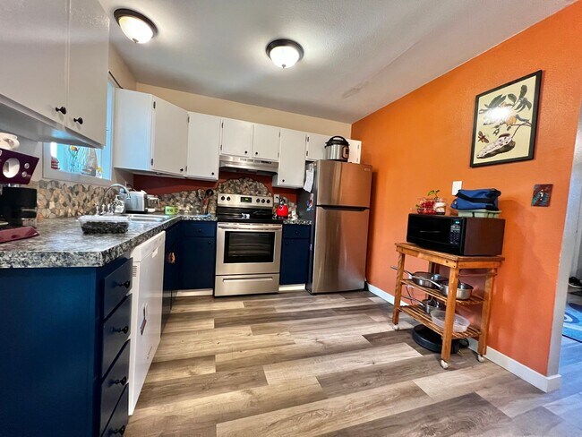 Foto del edificio - Spacious 3 Bed 2 Bath House in West Fort C...