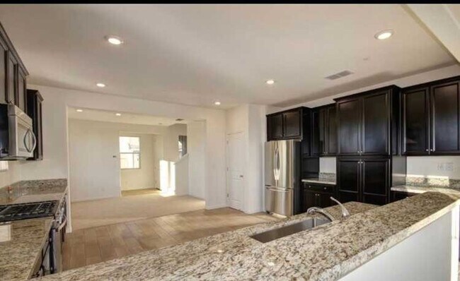 Foto del edificio - BEAUTIFUL HOME IN RANCHO CORDOVA!!