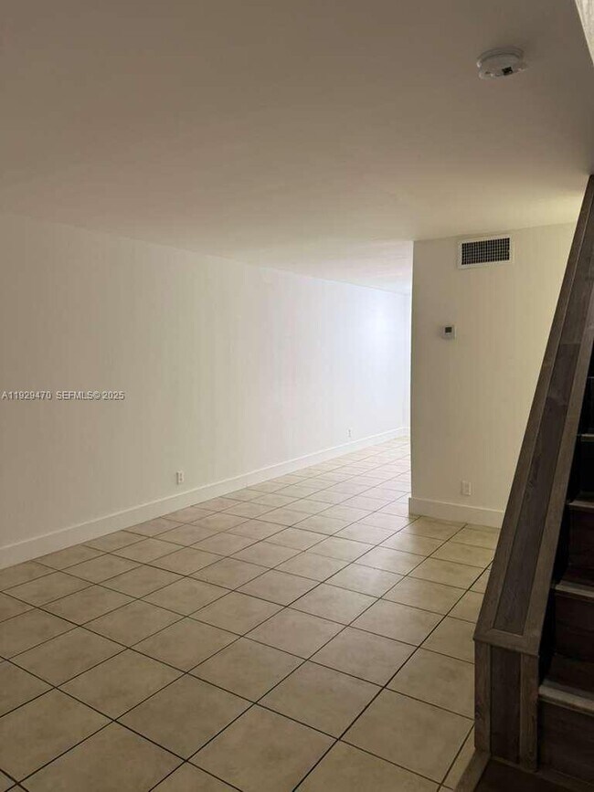 Foto del edificio - 837 NW 46th Ave