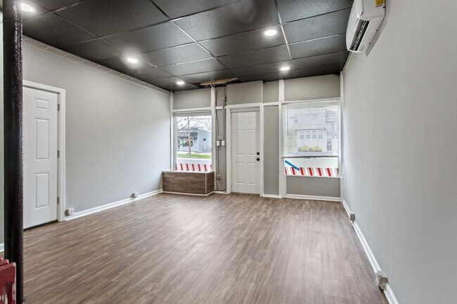 Building Photo - 374 E Westfield Ave