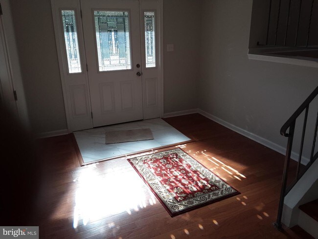 Foto del edificio - 9400 Croom Acres Dr