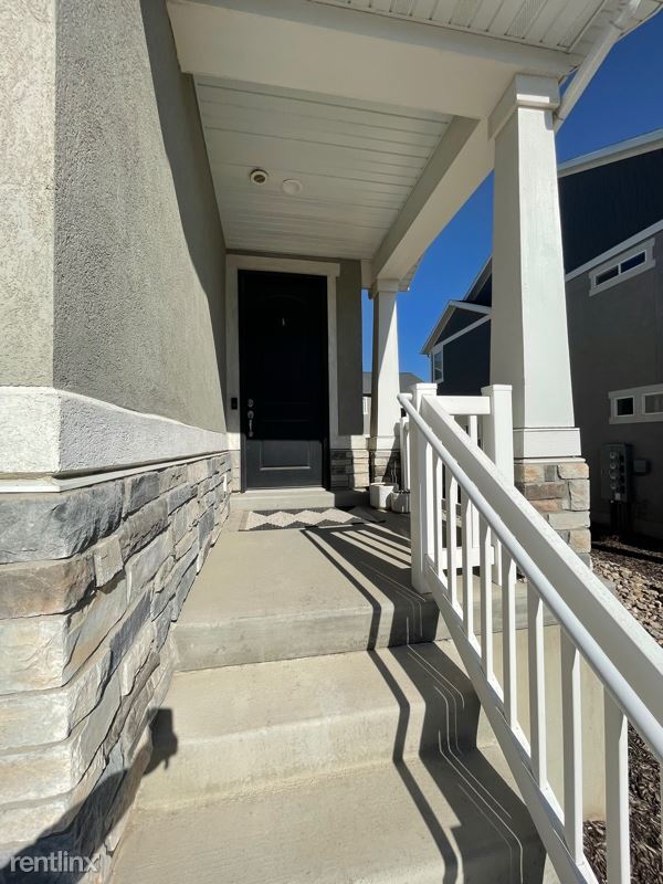 Building Photo - 4 br, 3.5 bath Townhome - 4152 W 1650 N