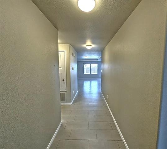 Foto del edificio - 704 Rivers Creek Ln