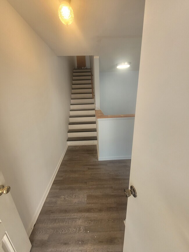 Foto del edificio - 7900 W Lawrence Ave