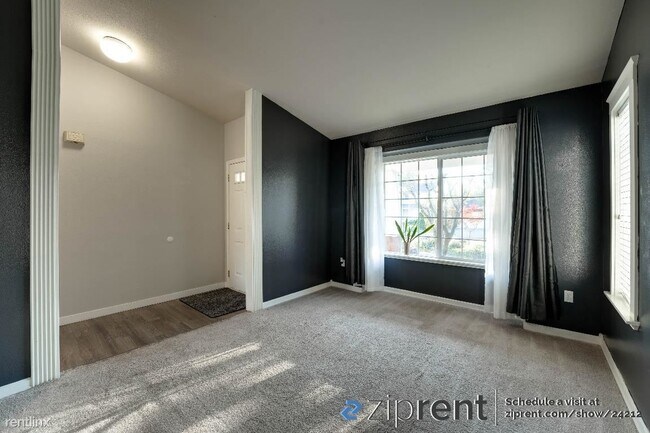Building Photo - 3 br, 2 bath House - 6117 101st Place Nort...