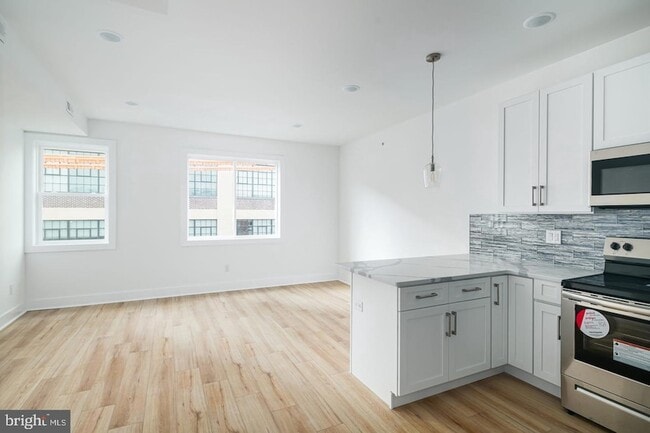 Photo - 2021 N 2nd Street Unit 3 Apartment