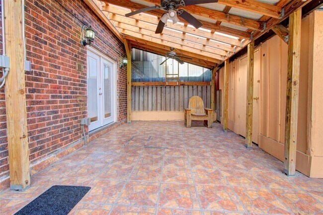 Foto del edificio - 10432 Hammerly Blvd