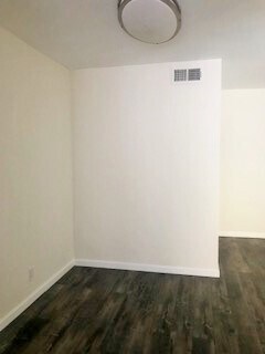 Foto del edificio - 7045 Hawthorn Ave