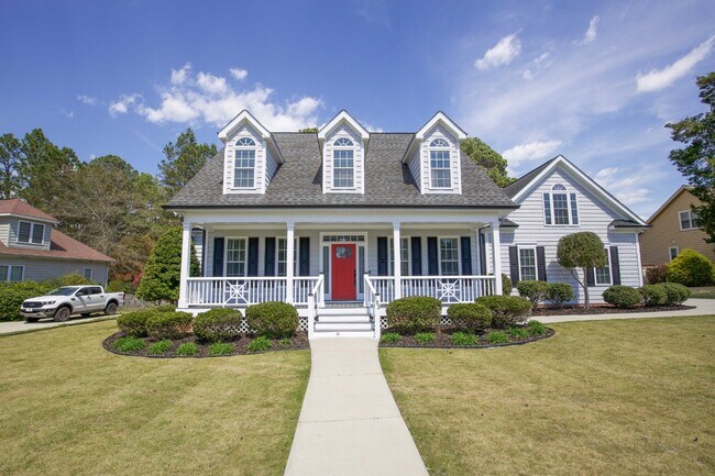 Foto del edificio - "Spacious and Inviting 2620 sq. ft. Home i...