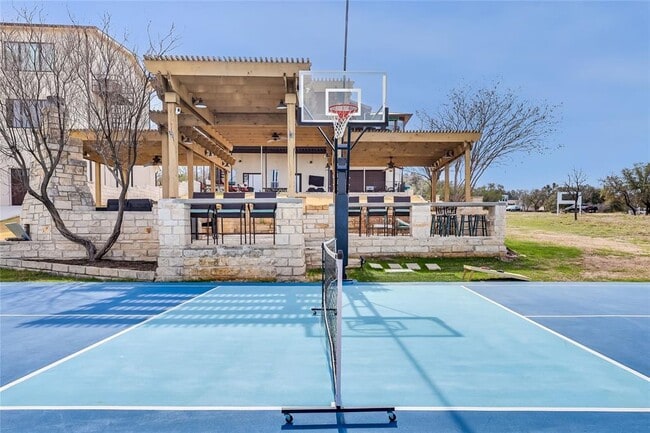 Foto del edificio - 3008 Point Cove