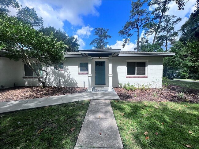 Foto del edificio - 2707 NW 4th Ave