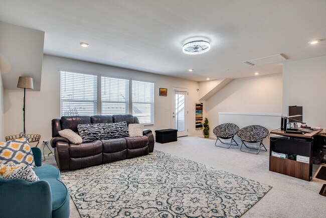 Foto del edificio - 2310 Ryegrass Ln