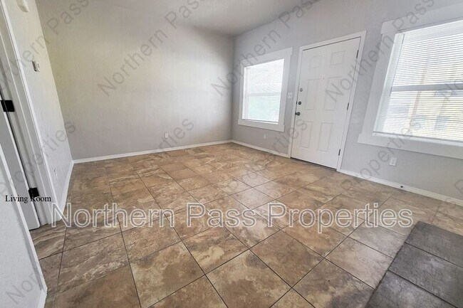 Foto del edificio - 1100 Cedar St