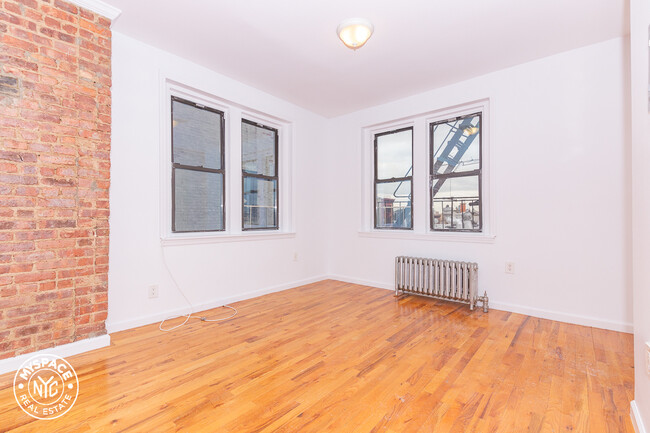 Building Photo - 57 Herkimer St