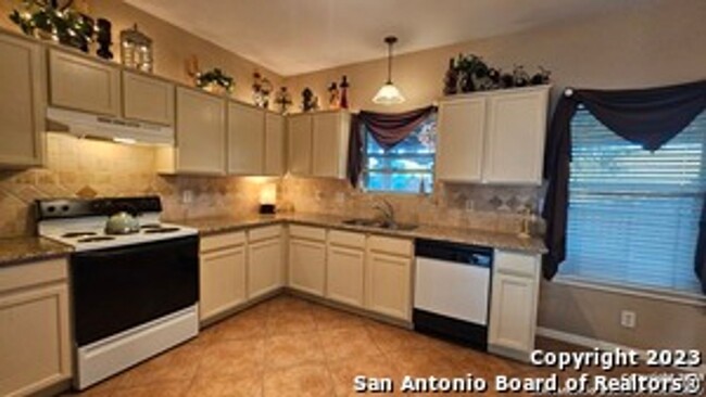Building Photo - Stone Oak Meadows