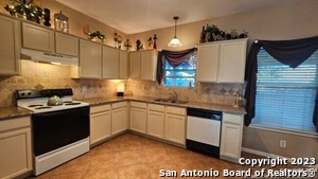 Foto del edificio - Stone Oak Meadows