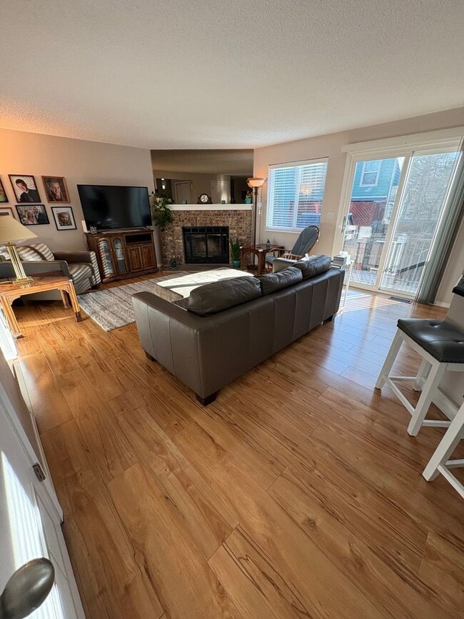 Foto del edificio - 8094 Miller Cir