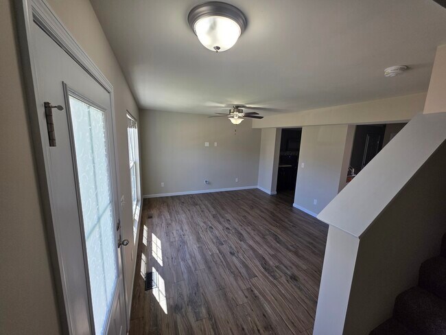 Foto del edificio - 318 Countryshire Dr