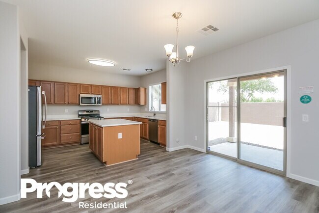 Building Photo - 1635 S Starling Dr