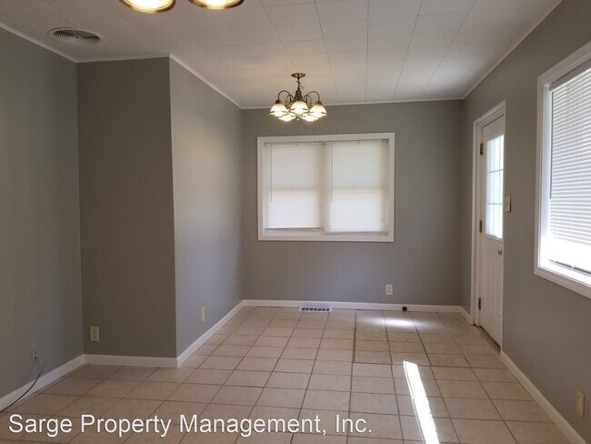 Building Photo - 3 br, 2 bath House - 408 W Association St
