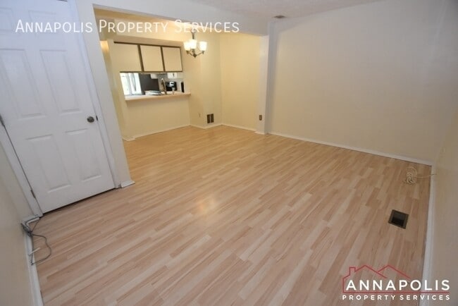 Building Photo - 7660 Fairbanks Ct