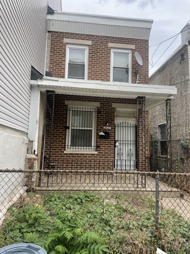 Primary Photo - 1527 W Stiles St