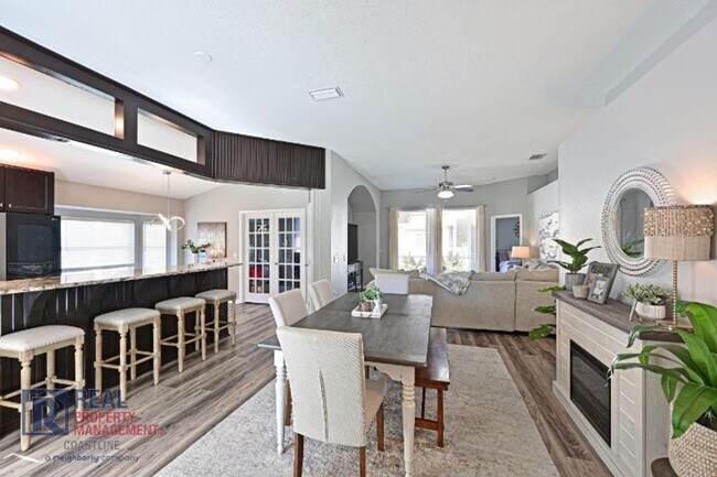 Foto del edificio - Impeccably Maintained Home in Summerfield Village - Lakewood Ranch!