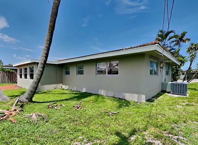 Foto del edificio - 5881 NE 21st Rd