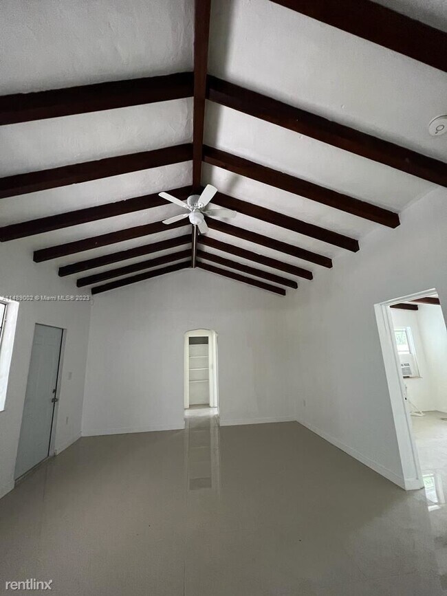 Foto del edificio - 3 br, 2 bath House - 1191 NE 149th St