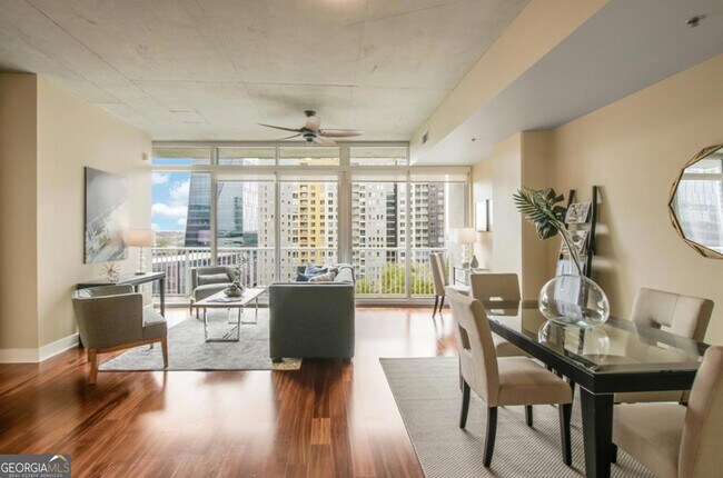 Foto del edificio - 950 W Peachtree St NW