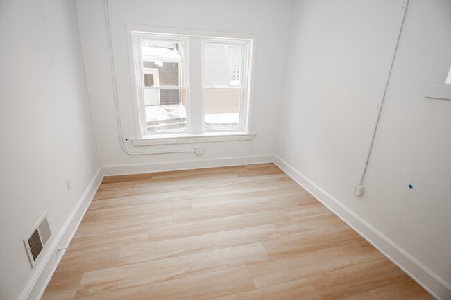 Building Photo - 1388 W 83rd St